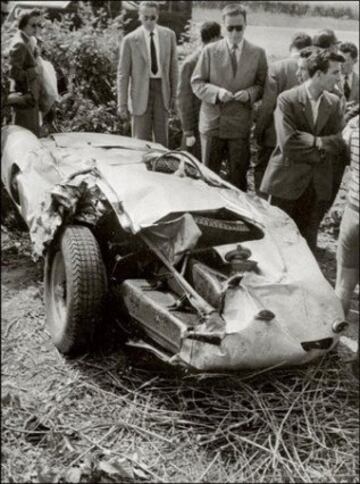 Ascari murió al chocar probando un sport prototipo en el Autodromo Nazionale Monza, cuya curva hoy lleva su nombre