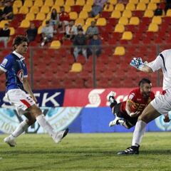 Unión despliega su eficacia y se mete en la pelea del torneo