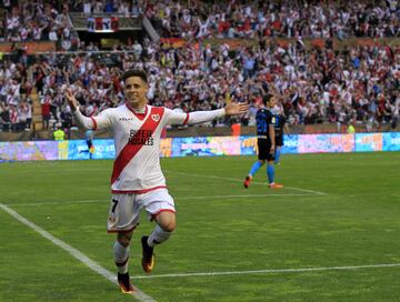 El 15 de julio de 2014 Moreno firmó un contrato de cuatro años con el Rayo Vallecano de Madrid. El 21 de agosto de 2019 el Real Betis Balompié anunció su fichaje para las siguientes cinco temporadas.