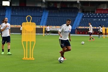 La Selección Colombia entrenó por primera vez en el Metropolitano para preparar el duelo ante Argentina. Activación física, movilidad y definición fueron los trabajos del equipo nacional 