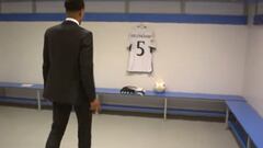 Bellingham’s iconic first reaction to his Real Madrid jersey becomes legendary!