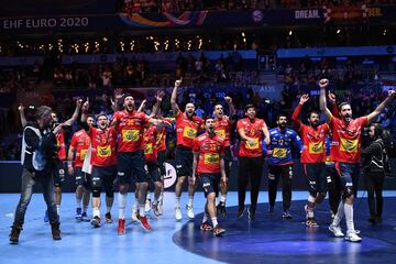 El año comenzó de la mejor manera con el éxito de los Hispanos en el Europeo. Vencieron a Croacia en una agónica final (22-20), consiguieron su segundo oro continental (además de manera consecutiva) y se clasificaron para Tokio. No corrieron la misma suerte las Guerreras, que cerraron el año con un irregular Europeo. Quedaron rápidamente fuera de la lucha por las medallas y acabaron en 9º lugar. En la Champions, el Barça perdió la final contra el Kiel (33-28).