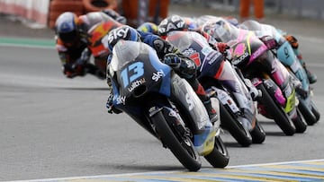 Vietti lidera la carrera de Moto3 en Le Mans por delante de Arenas. 