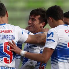 La UC gana y toma el liderato