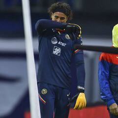 Guillermo Ochoa se lesionó en el calentamiento y se perdió el Clásico Joven