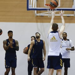 El Madrid va con todo a Tel Aviv