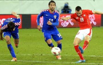 Josip Drmic de Suiza anota ante Croacia
