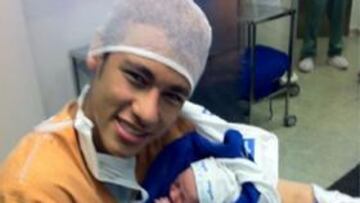 Neymar ha presentado en sociedad a su hijo en Twitter