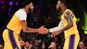 Un Anthony Davis bestial (40+20) lanza a unos Lakers demoledores