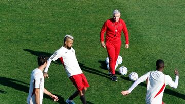 Histórico de Flamengo sale en defensa de Arturo Vidal: “Es muy caro para estar en la banca”