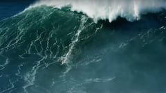 Las olas gigantes del huracán Epsilon en Nazaré cumplen 5 años