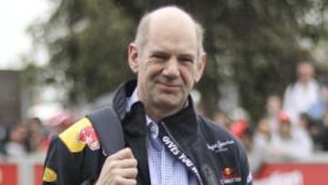 <b>CALVICIE. </b>Newey dice que perdió el pelo tras la muerte de Senna.