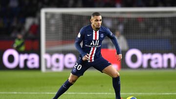 PARIS, FRANCE - FEBRUARY 09: Layvin Kurzawa of Paris Saint-Germain runs with the ball during the Ligue 1 match between Paris Saint-Germain and Olympique Lyon at Parc des Princes on February 09, 2020 in Paris, France. (Photo by Aurelien Meunier - PSG/PSG v