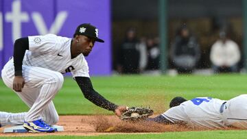 The Chicago White Sox shortstop was handed a punishment by MLB for making a rude gesture toward the Cleveland Guardians fans after being heckled.