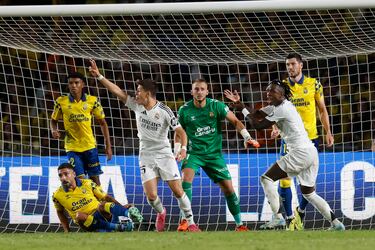 Las Palmas empata con el Alavés