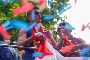 El Barcelona celebra este viernes la consecuci¨®n del triplete nacional (Supercopa de Espa?a, Copa del Rey y LaLiga conquistada) con unas r¨²as por las calles de la capital catalana.