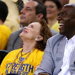 Magic: "Los Lakers del showtime eran mejores que los Warriors"