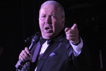 Frank Sinatra Jr., hijo del famoso cantante. Fallecido el 16 de marzo a los 72 años. 