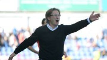 Juan Antonio Anquela explota: "Necesitamos tíos y no excusas"