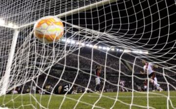 Carlos Sánchez convirtió el gol del triunfo de River Plate, en la Recopa Sudamericana.