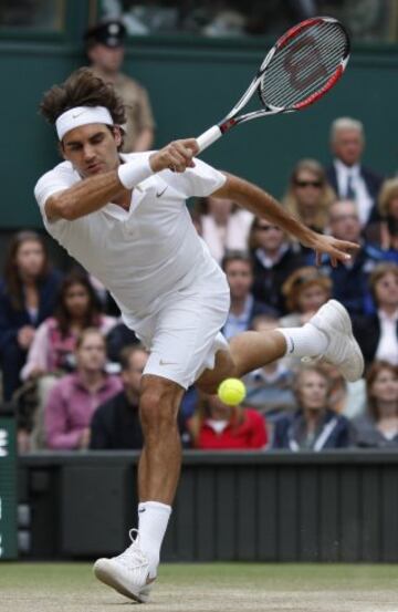 El 6 de julio de 2008 se enfrentaron por sexta vez en un Grand Slam, en está ocasión venció Nadal por 6-4, 6-4, 6-7 (5), 6-7 (8-10) y 9-7 en un partido que duró 4 horas y 46 minutos de juego, pero que realmente mantuvo a los jugadores en la cancha durante casi siete horas por los retrasos que provocó la lluvia
