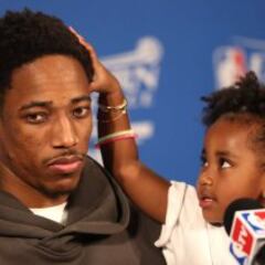 10 niños NBA que le roban a sus padres todo el protagonismo en la rueda de prensa