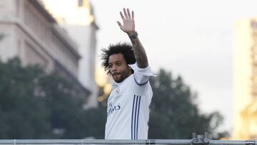 Marcelo signs Real Madrid contract extension until 2022