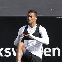 Nani continúa sin ejercitarse con la plantilla del Valencia