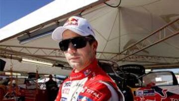 Sebastien Loeb penaliza un minuto en la asistencia