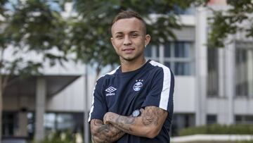 Everton charló con As poco antes de la final del Mundial de Clubes.