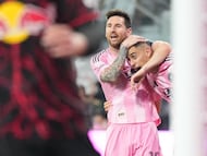 El argentino no deja de llenar el fútbol de sentido. No necesitó marcar para resolver y redefinir el arte de asistir.