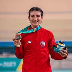 “Hoy soy una persona más conectada con el país y feliz de ser chilena”