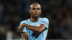 Fernandinho reveals centre-back training after City's win over Shakhtar