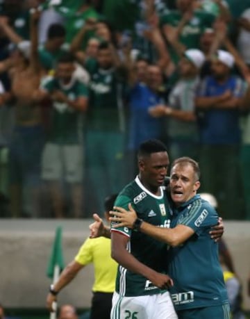 Gran partido de Yerry Mina en la Copa Libertadores 