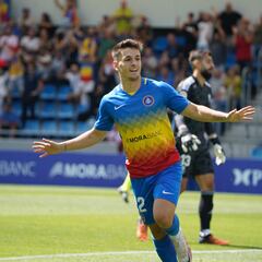 Iván Gil derriba al Granada y reina en el Estadi Nacional