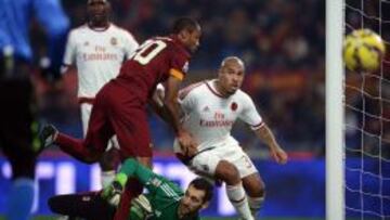 De Jong, en partido ante la Roma.