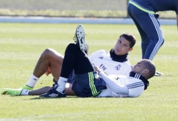 Cristiano Ronaldo y Pepe.