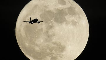Cómo hacer fotos a la Superluna de marzo con el móvil, la última hasta 2030