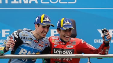 Motor se escribe con M