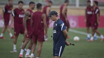 Lopetegui, con sus jugadores. 