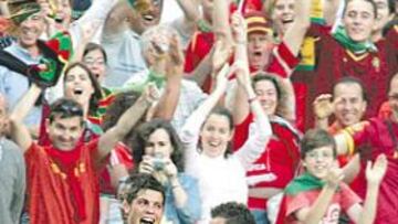 <b>¿OBJETIVO IMPOSIBLE? </b>Cristiano Ronaldo quiere venir al Madrid, pero el club lo ve demasiado caro.