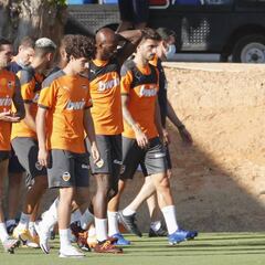 Jason ya es uno más en el Valencia