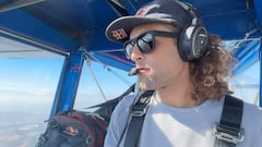 “Hace cuatro años me caí desde un avión, murió gente... Después del trauma, volví a volar y rompí tres récords mundiales”