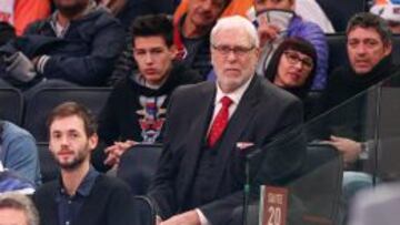 Phil Jackson, durante un partido de los Knicks este curso.