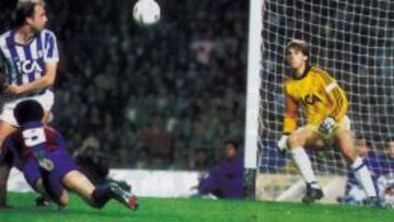 Pichi Alonso hace uno de los tres goles que eliminaron al Goteborg en 1986.