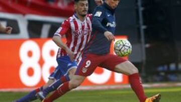 Fernando Torres en el partido contra el Sporting.