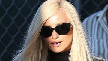 Penélope Cruz interpretando a la dise?adora italiana Donatella Versace en American Horror Story