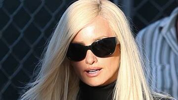 Penélope Cruz interpretando a la diseñadora italiana Donatella Versace en American Horror Story