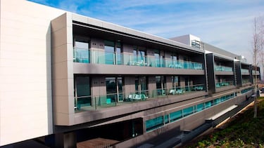 Las residencias tienen 57 habitaciones individuales en más de 7800 metros cuadrados.