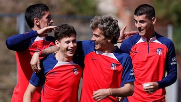 Savic, Riquelme, Griezmann y Morata, en la sesi¨®n del Atl¨¦tico.